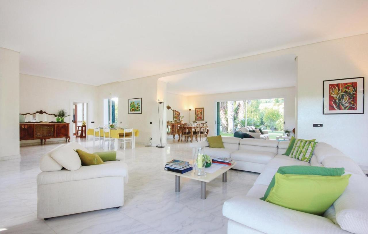 קומיסו Green House מראה חיצוני תמונה